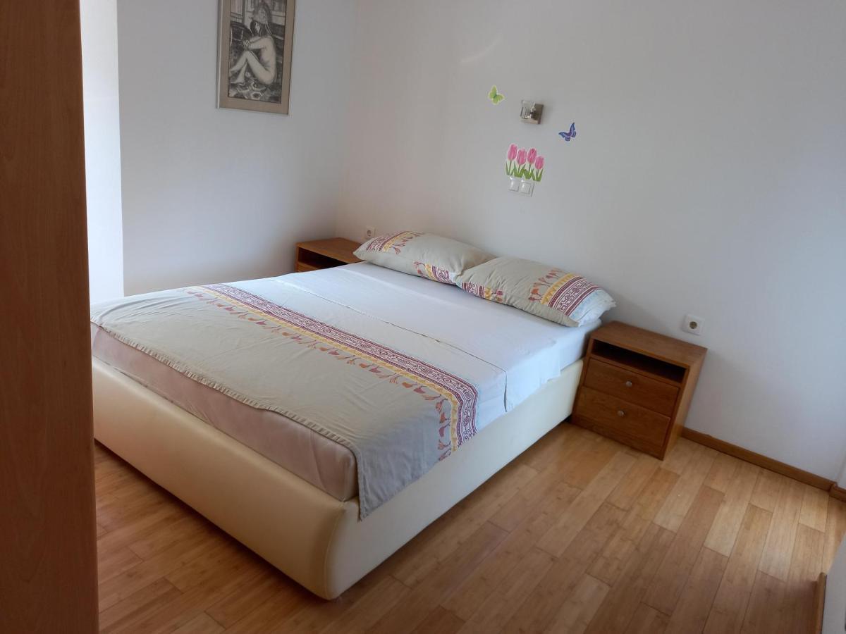 Apartments President 诺瓦利娅 外观 照片