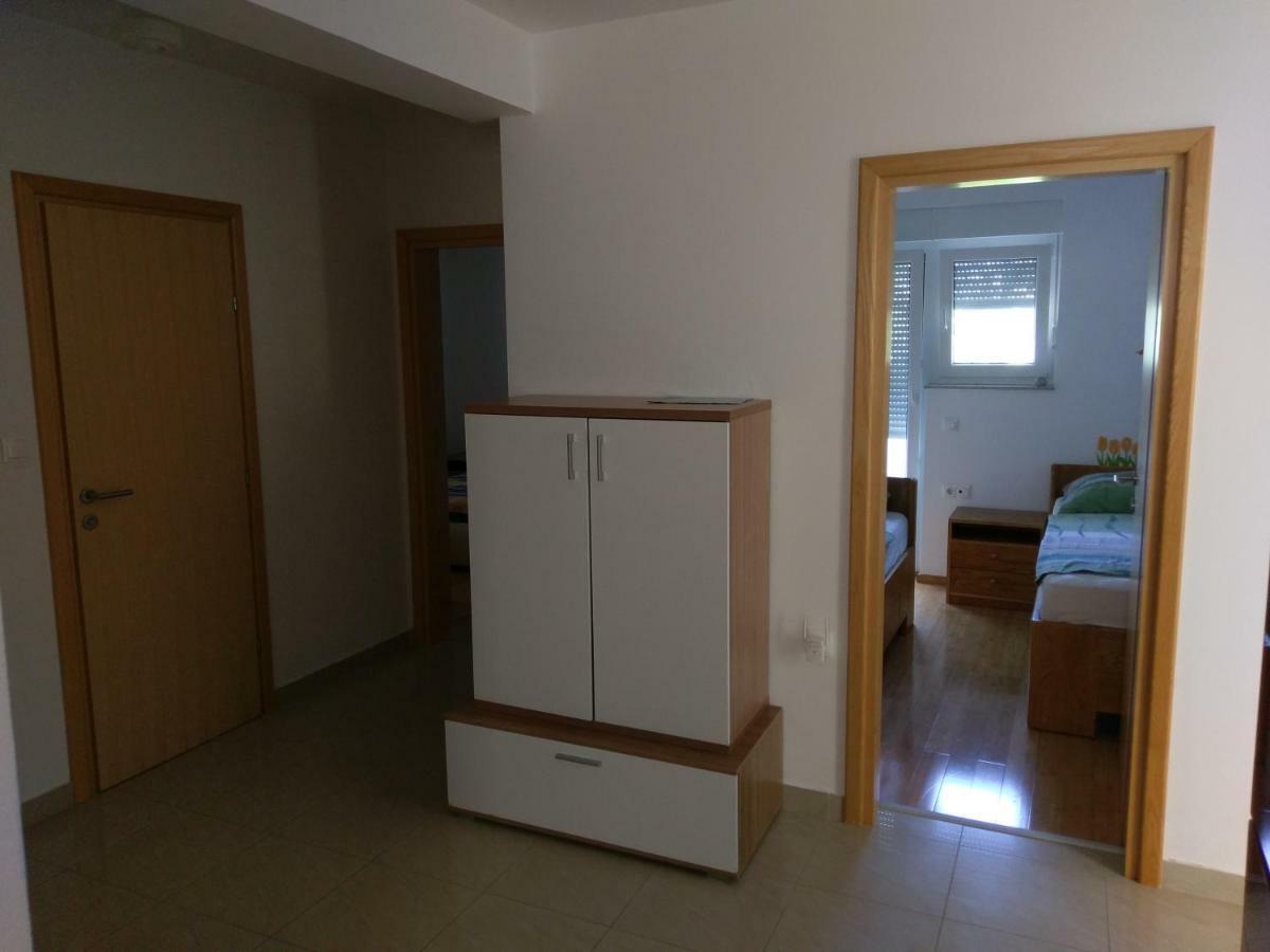 Apartments President 诺瓦利娅 外观 照片