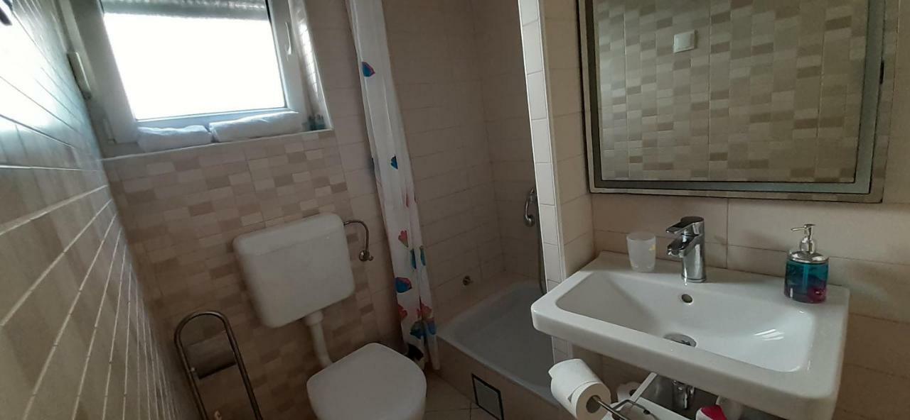 Apartments President 诺瓦利娅 外观 照片
